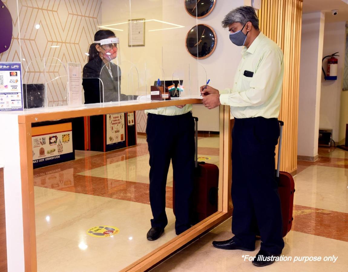 Oyo 7224 Krishna Prasad Otel Chennai Dış mekan fotoğraf